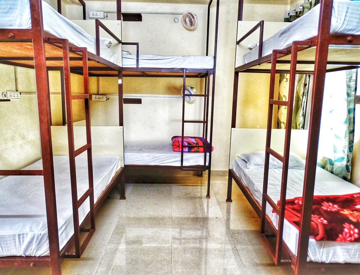 רישיקש Hostel Cozy Beds מראה חיצוני תמונה